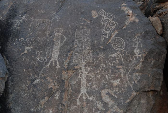 Petroglifos en Caborca, Sonora.